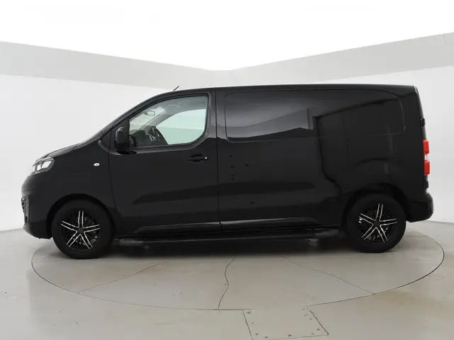 Opel Vivaro 2.0 CDTI 150 PK L2H1 INNOVATION 2021 Diesel 19