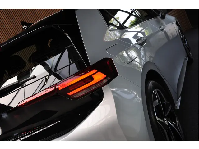 Volkswagen ID.3 Pro 58 kWh 2023 Elektrisch 32