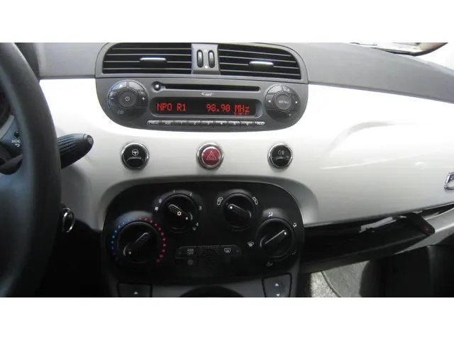 Fiat 500 1.0 TwinAir Pop 2015 Benzine 10