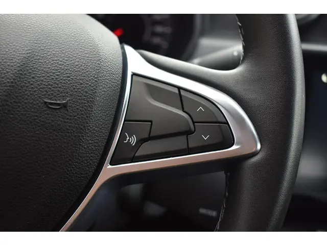 Dacia Duster TCe 130 Prestige 2022 Benzine 23