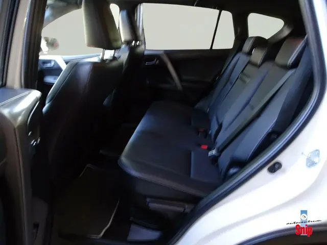Toyota RAV4 2.5 Hybrid Energy Plus 2018 Hybride Benzine 9