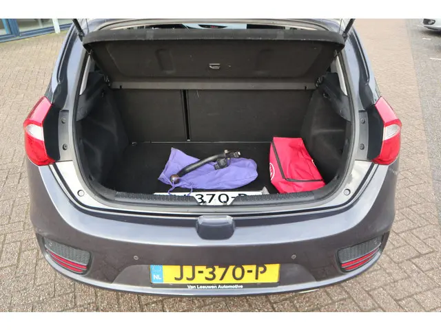 Kia cee'd 1.0 T-GDi DynamicLine 2016 Benzine 14