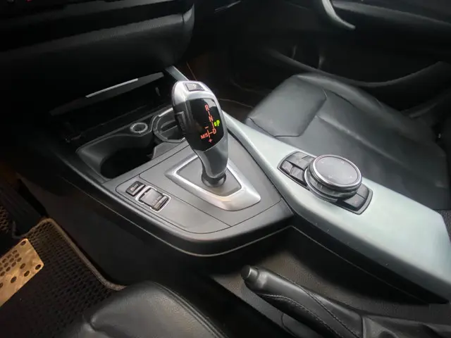 BMW 1 Serie 116i AUTOMAAT. LEDER 2013 Benzine 16