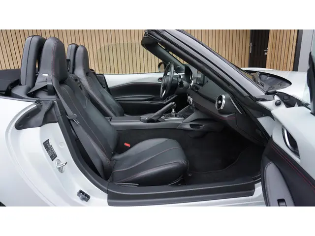 Mazda MX-5 2.0 SkyActiv-G 184PK GT-M 2019 Benzine 12