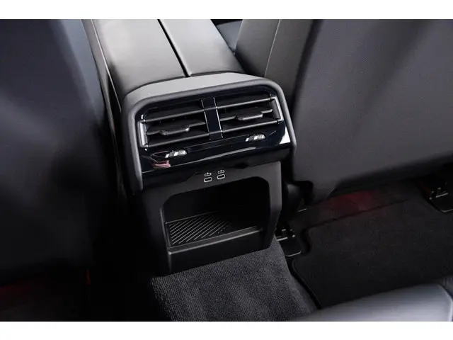 BMW 5 Serie 530e 2025 Hybride Benzine 43