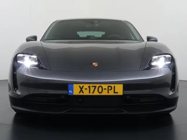 Porsche Taycan Performance 84 kWh 2024 Elektrisch 4