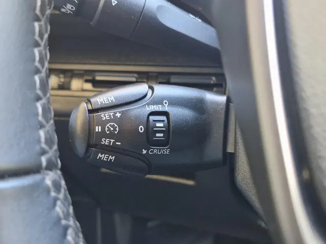 Peugeot 3008 1.2T Automaat 130pk Active 2019 Benzine 9