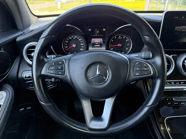 Mercedes-Benz GLC 250 4MATIC Prestige 2015 Benzine 25