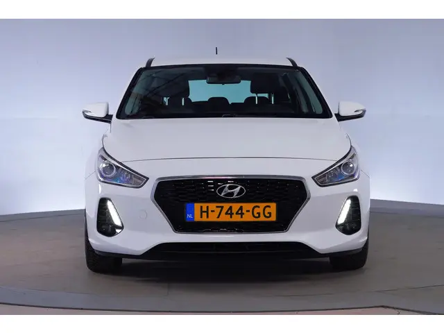 Hyundai i30 Wagon 1.4 [AC, Cruise, Led] 2017 Benzine 20