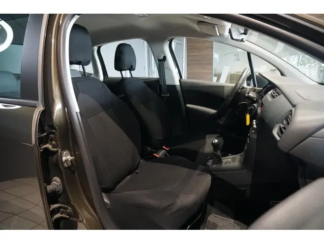 Citroën C3 1.1 Attraction 2012 Benzine 7
