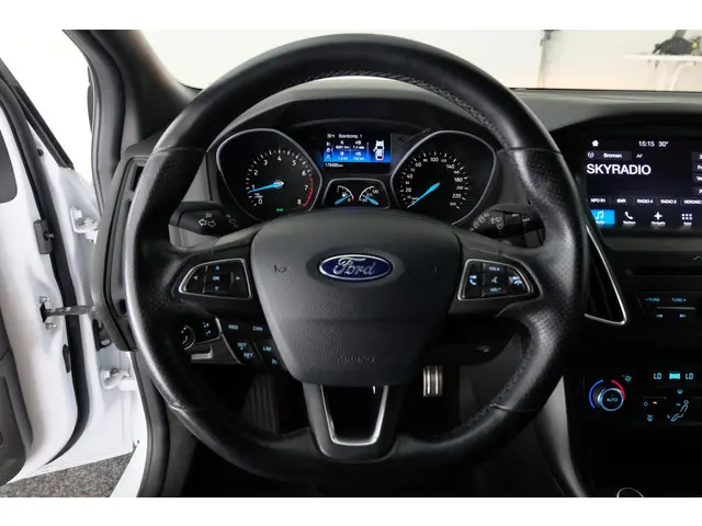 Ford Focus Wagon 1.5 ST-Line 2018 Benzine 8