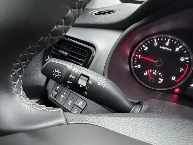 Kia Stonic 1.0 T-GDi MHEV DynamicLine 2023 Benzine 24