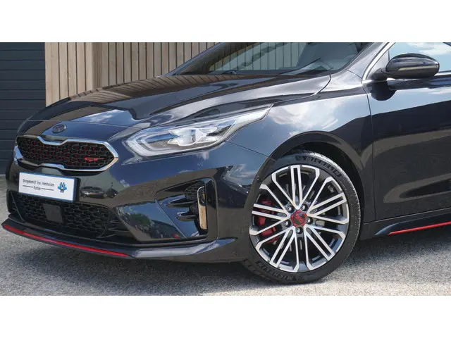 Kia ProCeed 1.6 T-GDI 205pk GT 2019 Benzine 54
