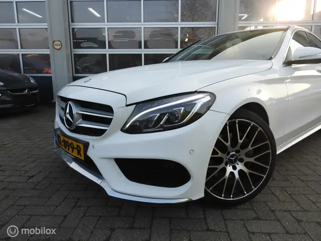 Mercedes-Benz C-Klasse 3