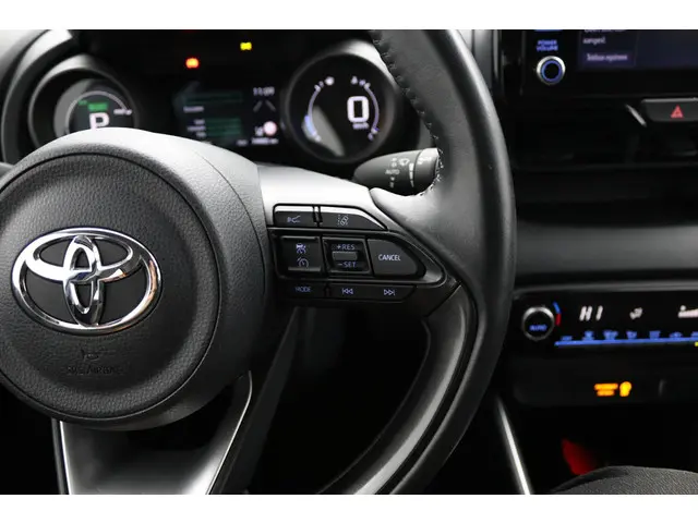 Toyota Yaris 1.5 Hybrid Dynamic 2022 Hybride Benzine 21