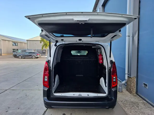 Opel Combo 1.5D L1H1 Edition 2022 Diesel 19