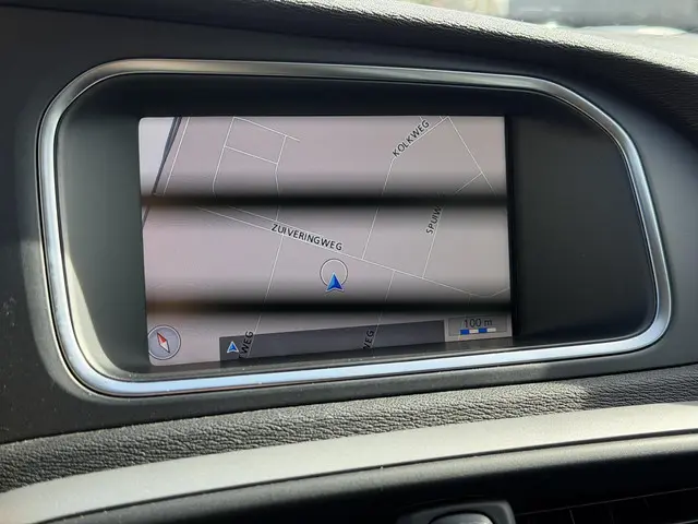 Volvo V40 1.6 T3 Kinetic 2013 Benzine 14