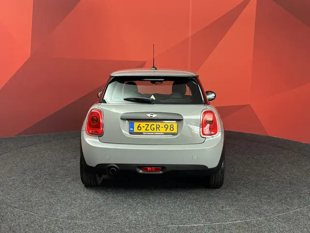 MINI One Mini 1.2 Business 2015 Benzine 13