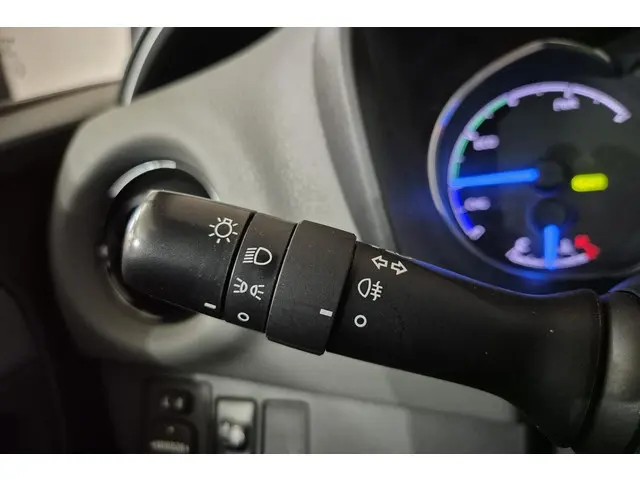 Toyota Yaris 1.5 Hybrid Aspiration 2018 Hybride Benzine 22
