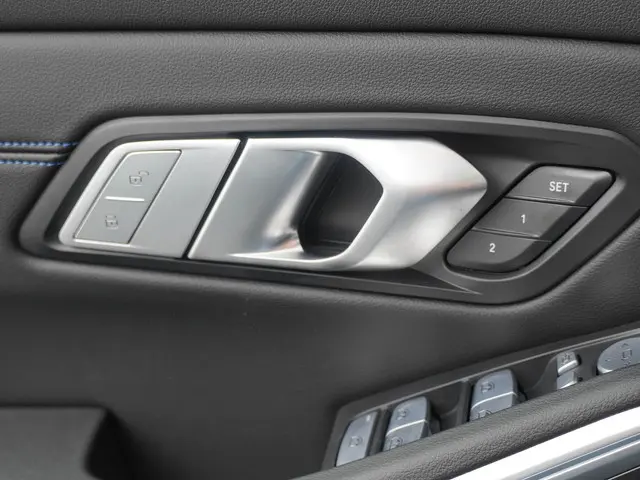 BMW 3 Serie 330e Sedan 2025 Hybride Benzine 17