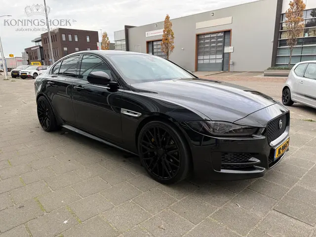 Jaguar XE 2.0 Portfolio R-Sport 2015 Benzine