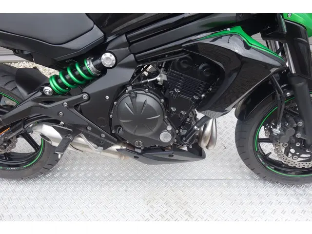 Kawasaki ER6-N ABS 2016 Benzine 9