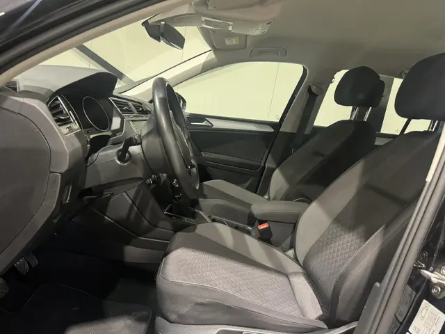 Volkswagen Tiguan 1.5 TSI Comfortline 2020 Benzine 6