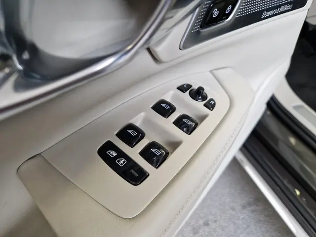 Volvo S90 2.0 T8 AWD Inscription 2019 Hybride Benzine 45
