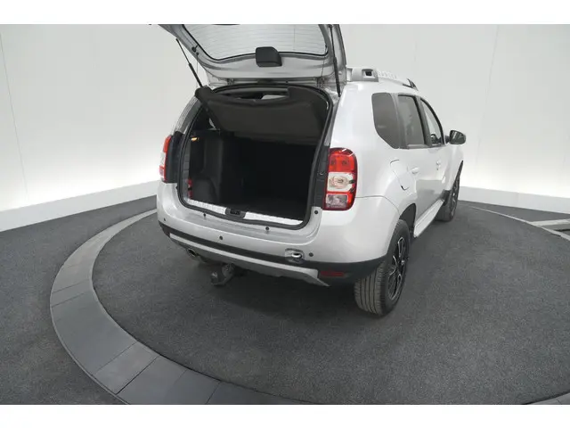 Dacia Duster TCe 120 4x2 Blackshadow 2017 Benzine 55