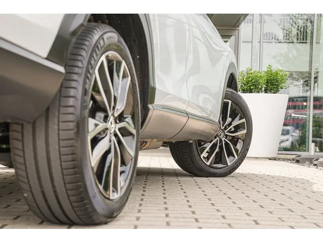Honda HR-V 1.5i e:HEV ELEGANCE 2022 Hybride Benzine 13