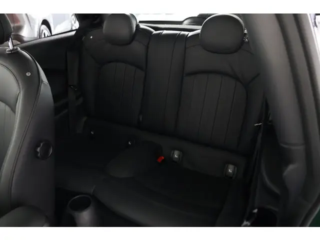 MINI Electric Cooper MINI Yours 33 kWh 2023 Elektrisch 14