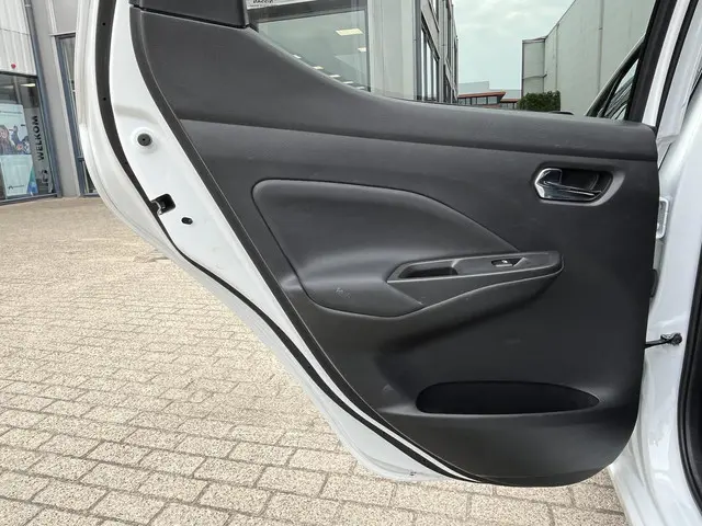Nissan Micra 1.0 IG-T N-Connecta 2020 Benzine 17