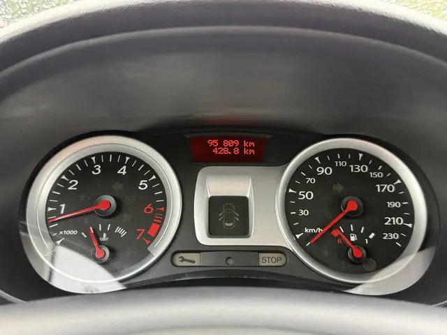 Renault Clio 1.2 Collection 2013 Benzine 14