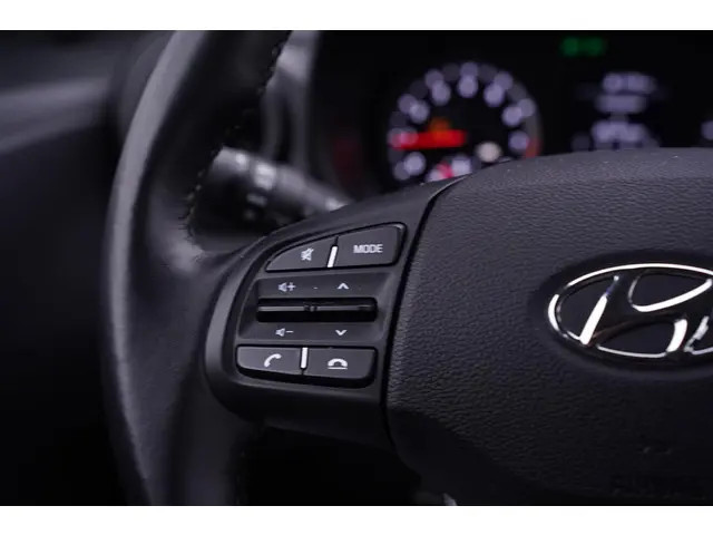 Hyundai i10 1.0 Select 2023 Benzine 22