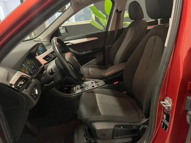 BMW X1 SDrive18i 2019 Benzine 9