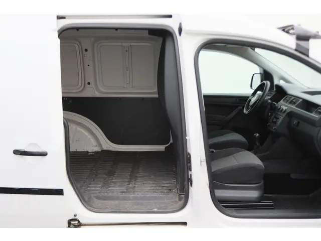 Volkswagen Caddy 1.0 TSI Comfortline 2018 Benzine 12