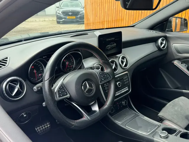 Mercedes-Benz CLA 180 Business Solution AMG 2017 Benzine 7