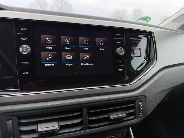 Volkswagen Polo 1.0 TSI Comfortline 2018 Benzine 13