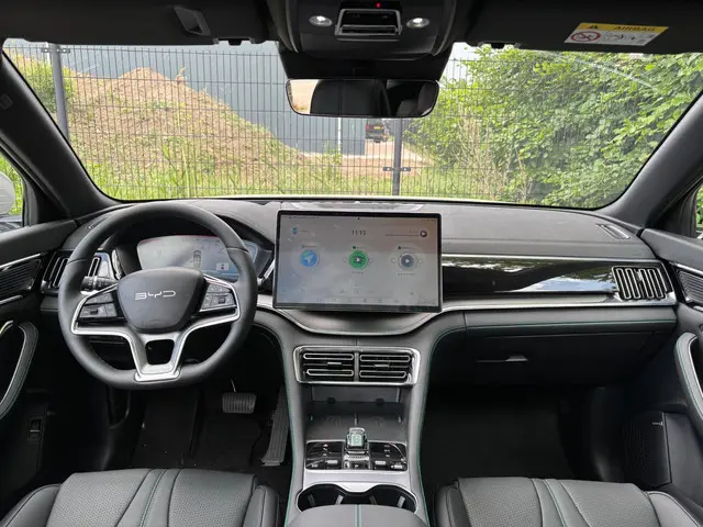 BYD SEAL U Design 87 kWh 2025 Elektrisch 10