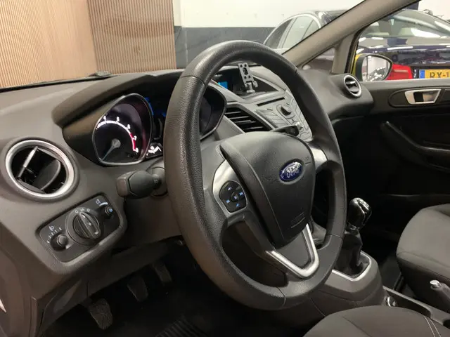 Ford Fiesta 1.0 Style|77000KM|Airco| 2014 Benzine 9