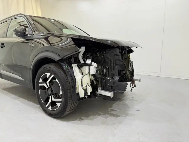 Peugeot 2008 1.2 PureTech 100 Allure 2023 Benzine 16