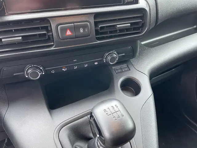 Citroën Berlingo 1.5 BlueHDi 100 S&S L1 2024 Diesel 19