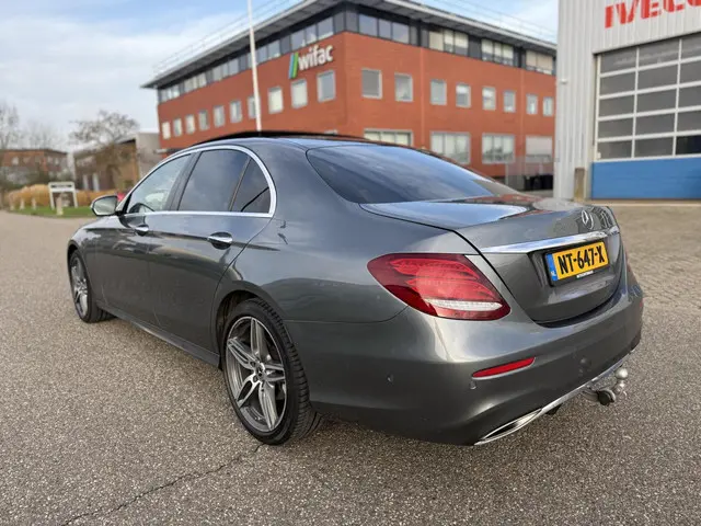 Mercedes-Benz E-Klasse 3