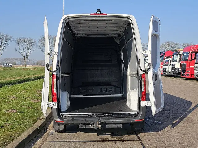 Mercedes-Benz Sprinter 315 2022 Diesel 13