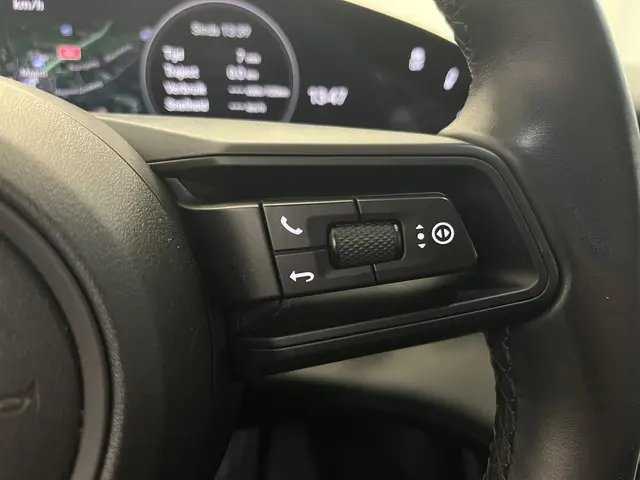 Porsche Taycan Cross Turismo 4 93 kWh 2021 Elektrisch 47