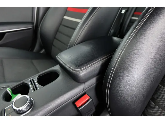 Mercedes-Benz A-Klasse 180 Ambition 2013 Benzine 19