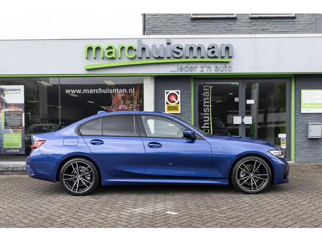 BMW 3 Serie 320i High Executive 2020 Benzine 3