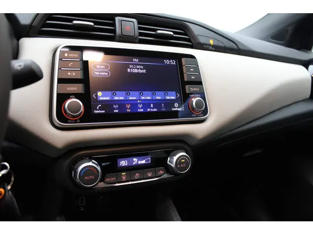 Nissan Micra 1.0 IG-T Kiiro 2023 Benzine 17