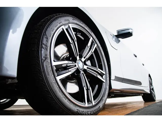 BMW 3 Serie Touring 330e 2025 Hybride Benzine 10