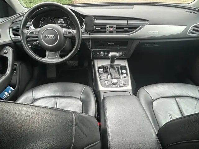 Audi A6 Avant 2.8 FSI quattro S-Line 2012 Benzine 12